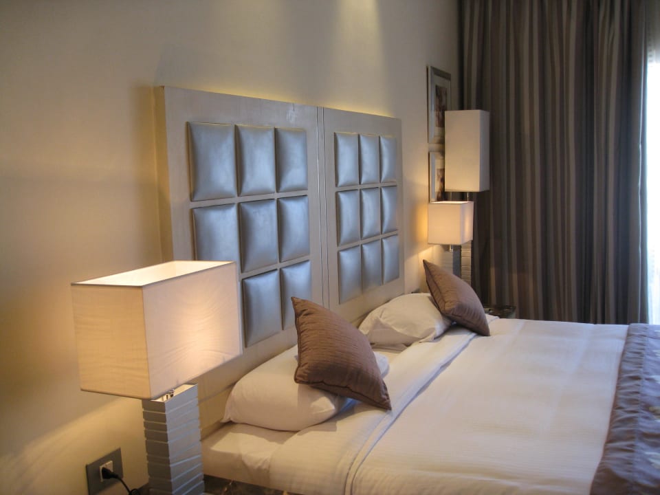 Sehr breites Bett Tropitel Sahl Hasheesh