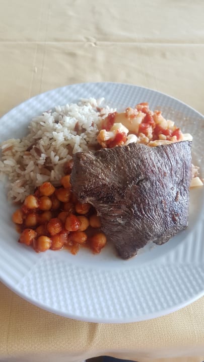 Gastro The Sense Deluxe Hotel