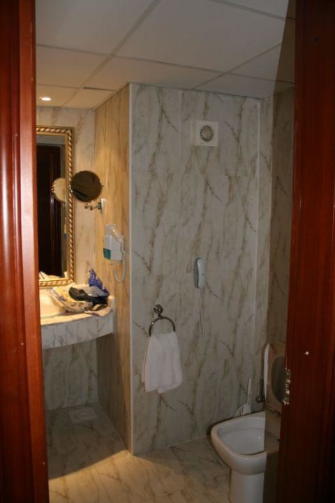 Salle d'eau Titanic Beach Spa & Aqua Park