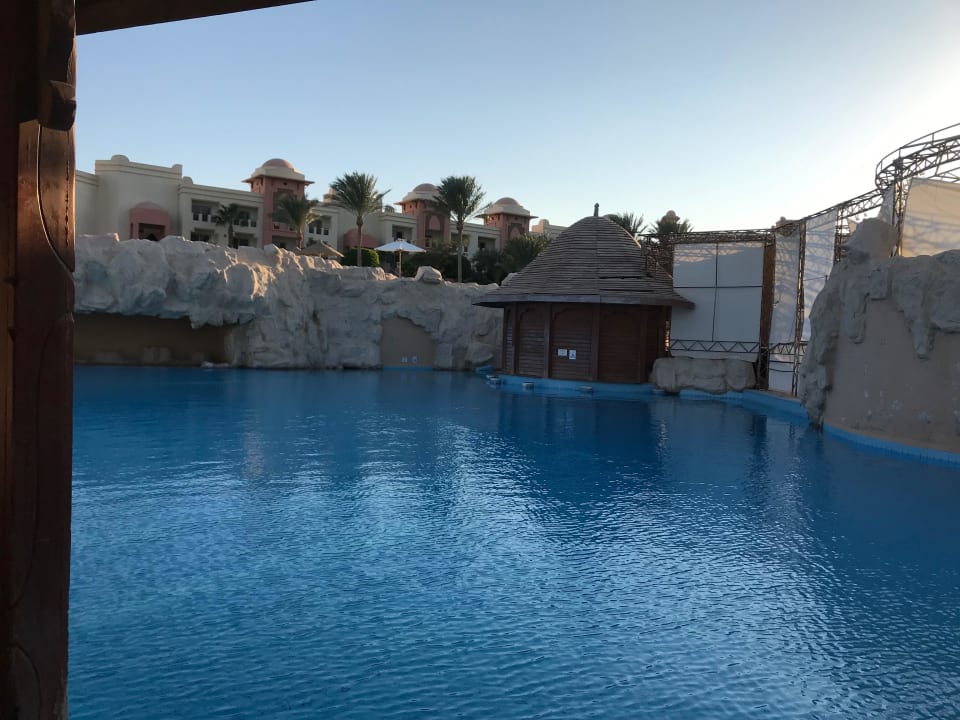 Pool Serenity Alpha Beach