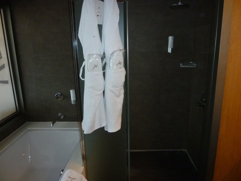 Bad Lopesan Baobab Resort