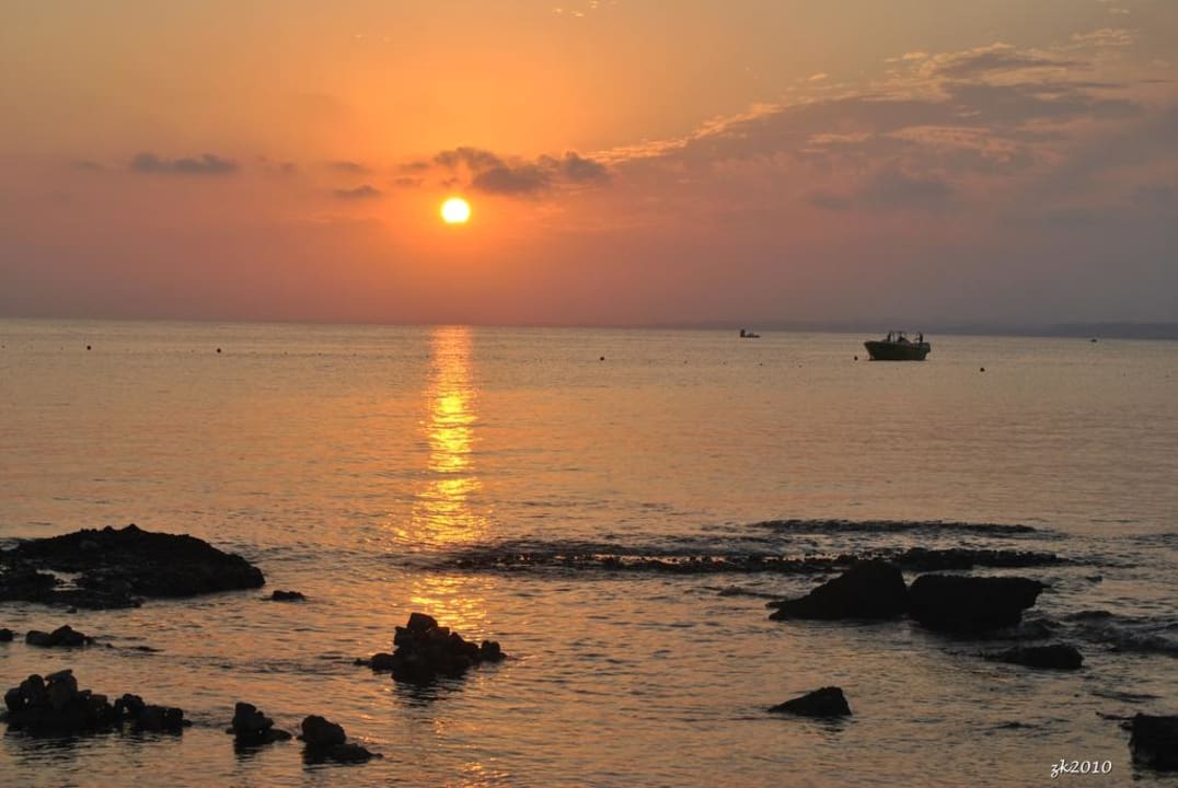 Sonnenuntergang Can Garden Beach