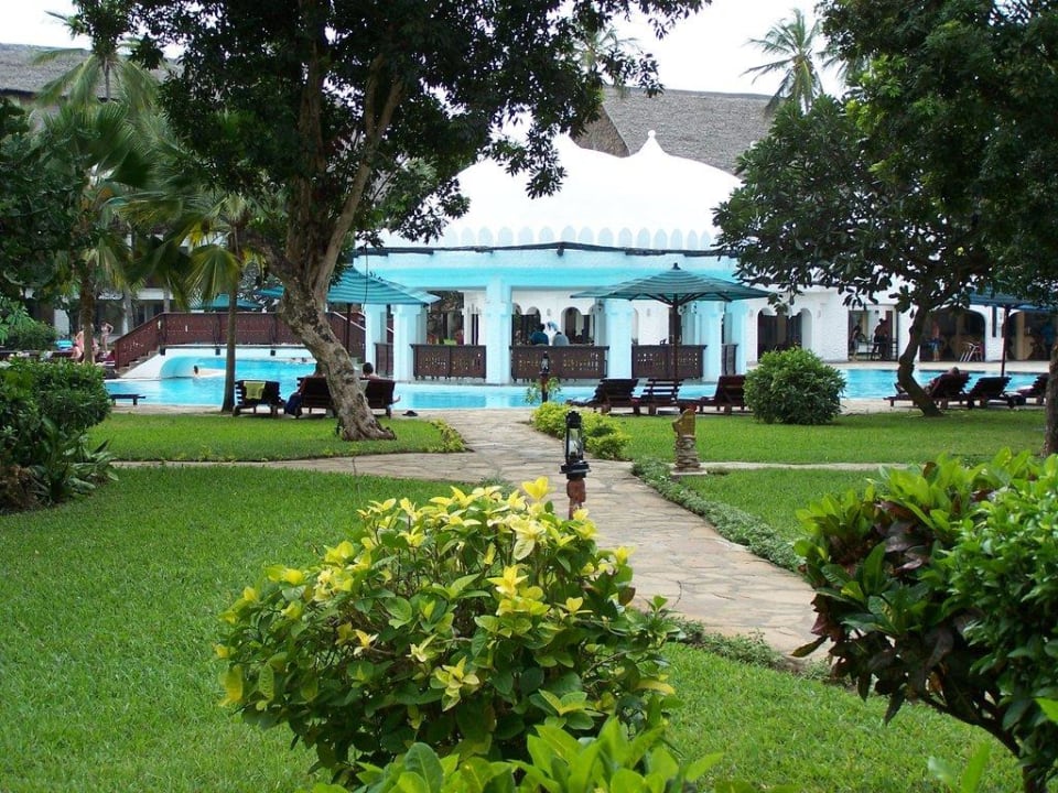 Poolansicht Hotel Southern Palms Beach Resort