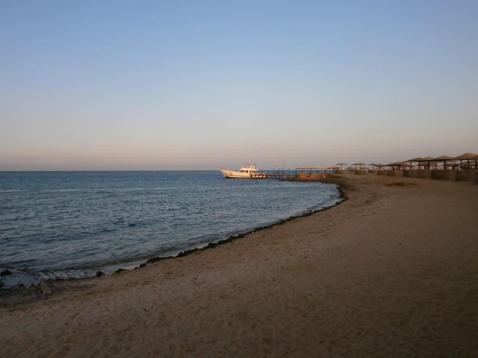 Hotel strand met aanlegstijger Sea Star Beau Rivage