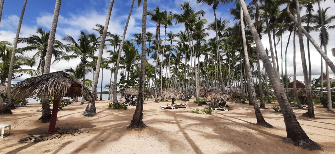 Strand Bahia Principe Luxury Bouganville