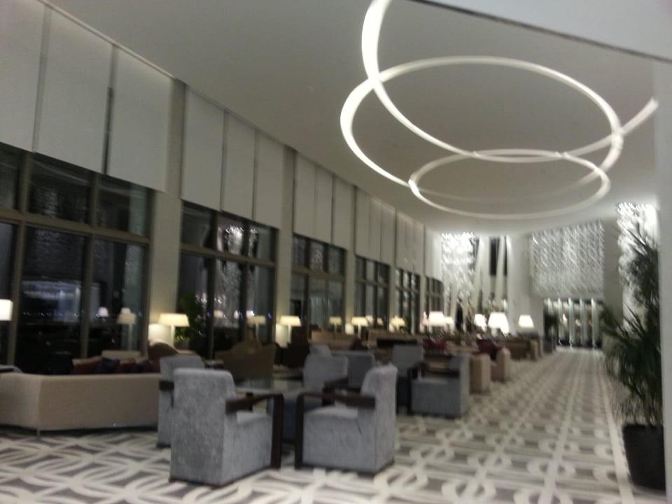 Lobby Barut Akra & Akra V