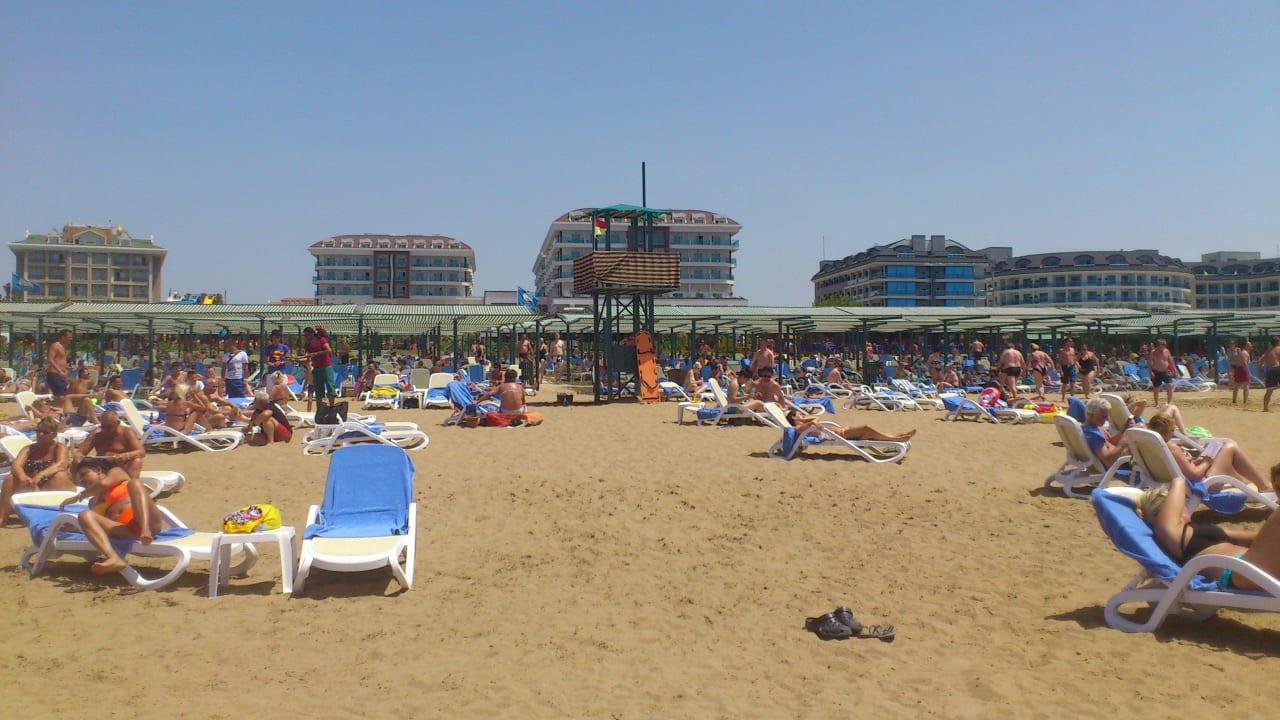 Schöner Strand Adalya Ocean Deluxe