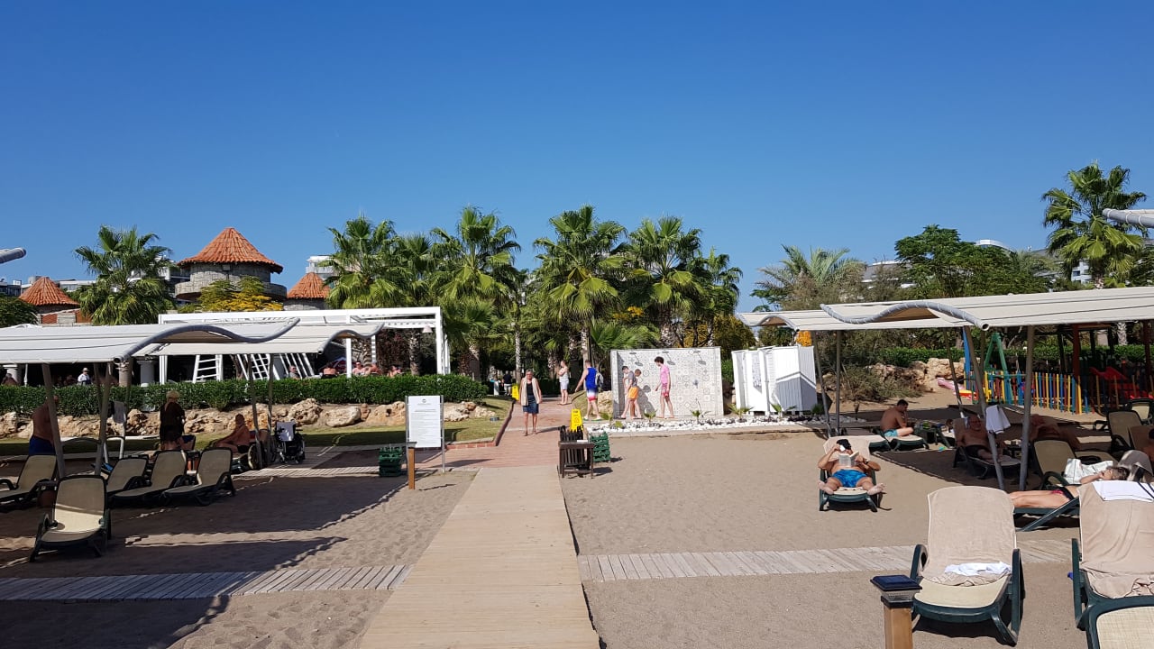 Strand Sherwood Exclusive Lara