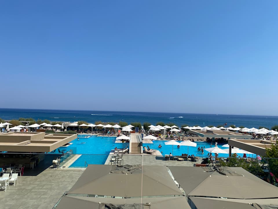 Pool Amada Colossos Resort