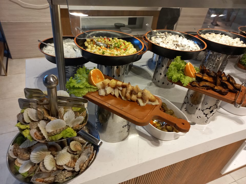 Gastro Side Village Hotel