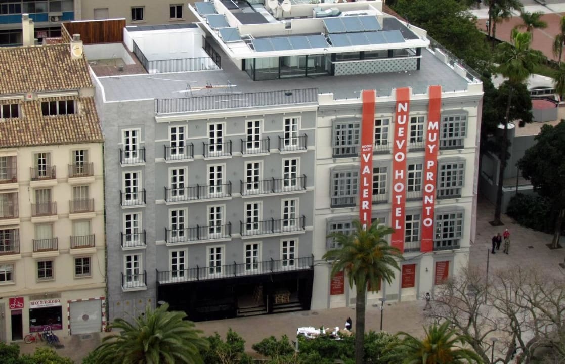 View from ferris wheel Room Mate Valeria