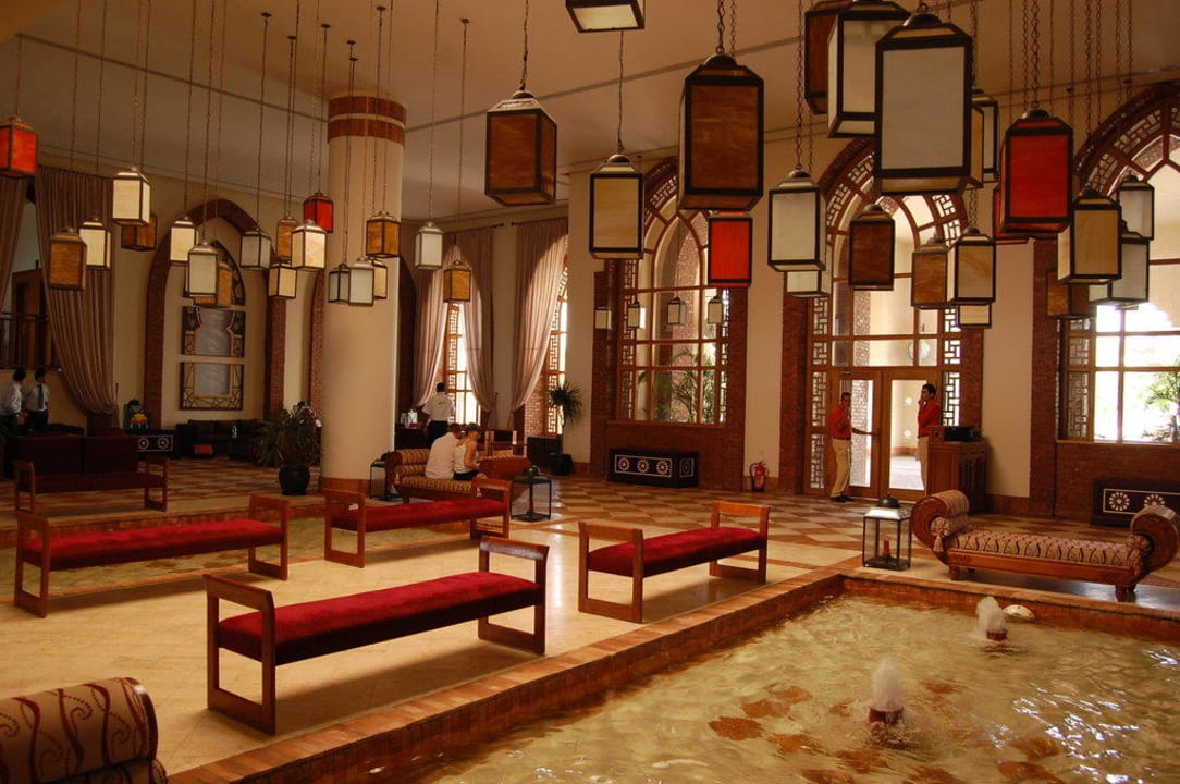 Lobby am Abend The Grand Hotel Sharm El Sheikh