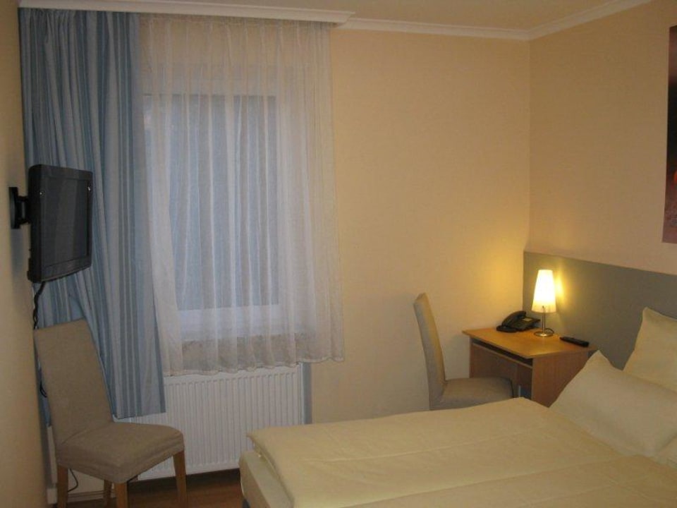 Einzelzimmer/Doppelzimmer Hotel Löns garni
