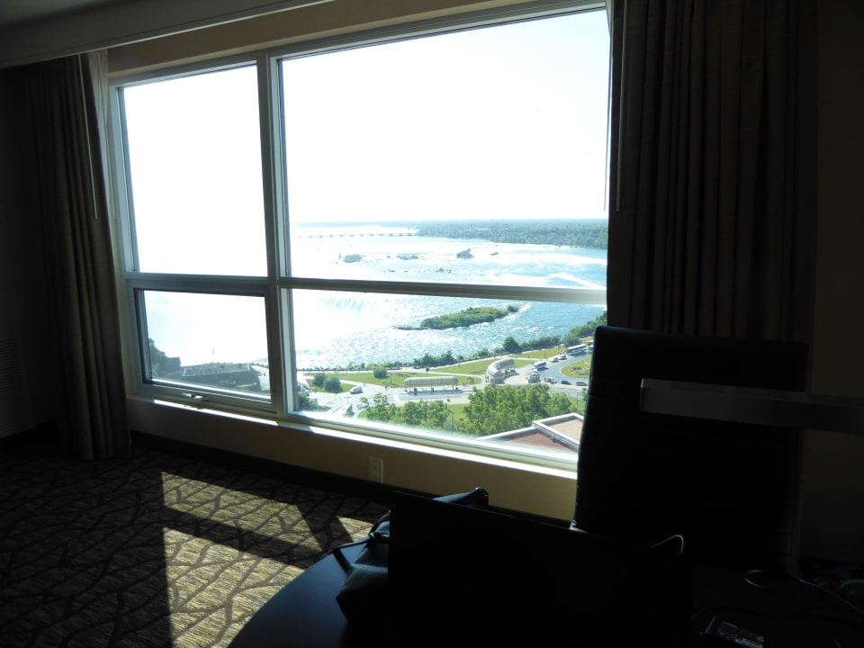 Ausblick vom zweiten Zimmer Embassy Suites Hotel Niagara Falls / Fallsview