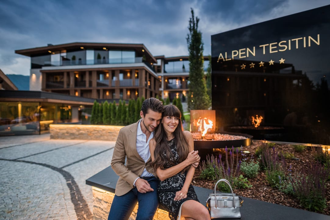 Außenansicht Hotel Alpen Tesitin