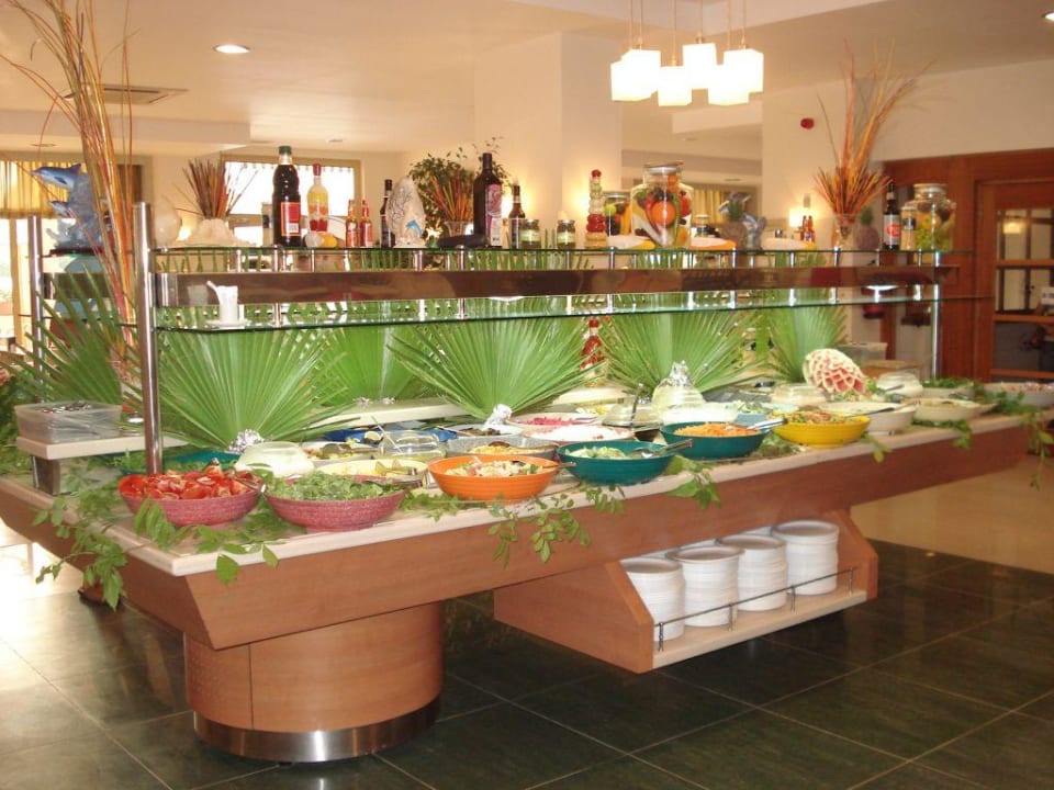 Salatbar Side Breeze Hotel
