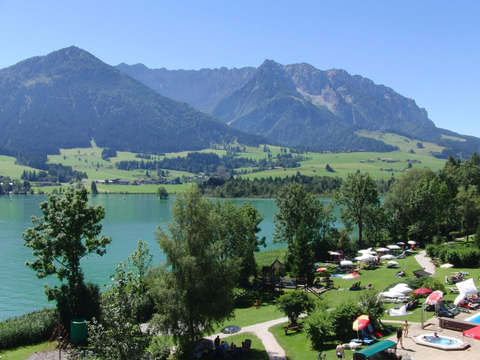 Über den See zum zahmen Kaiser Hotel Bellevue am See