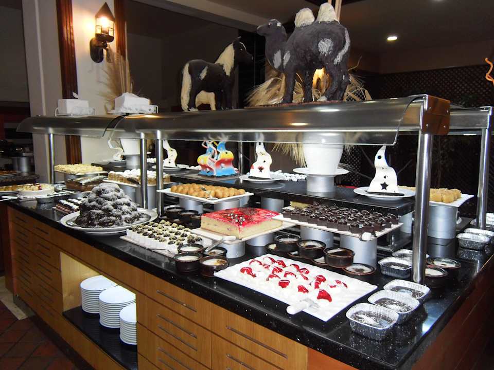 Nachspeisenbüffet Salamis Bay Conti Resort Hotel & Casino
