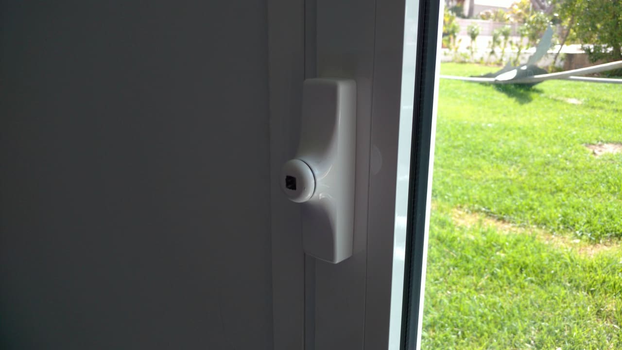 Das Gefängnisfenster ohne Klinke HM Balanguera Beach