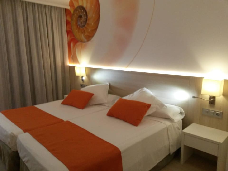 Bett BQ Bulevar Paguera - Adults only