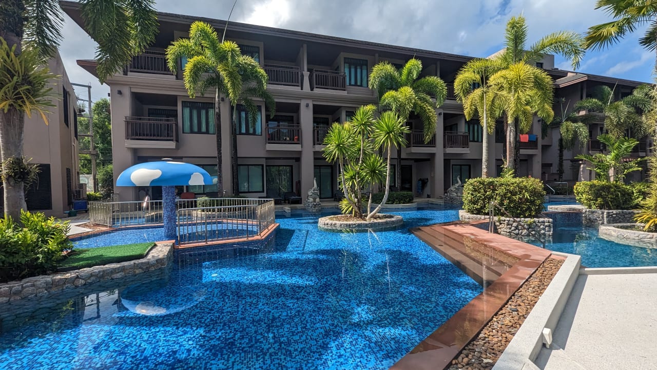 Pool La Flora Khao Lak