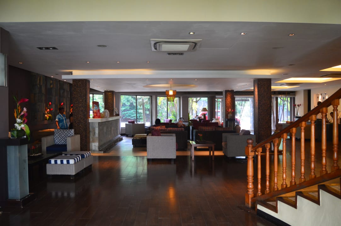 Lobby Ocean Villas Hotel