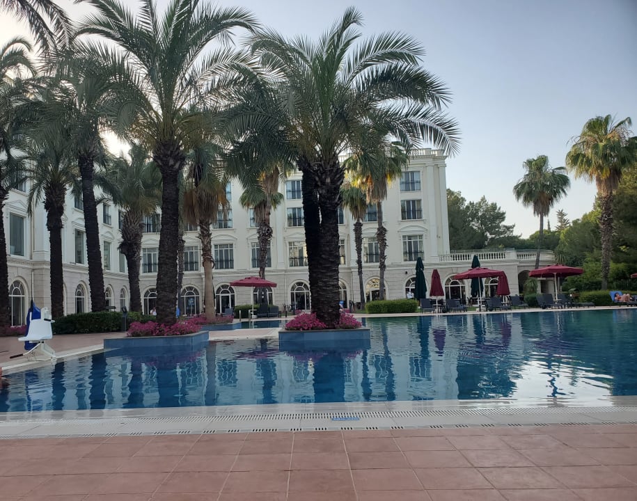 Pool IC Hotels Airport