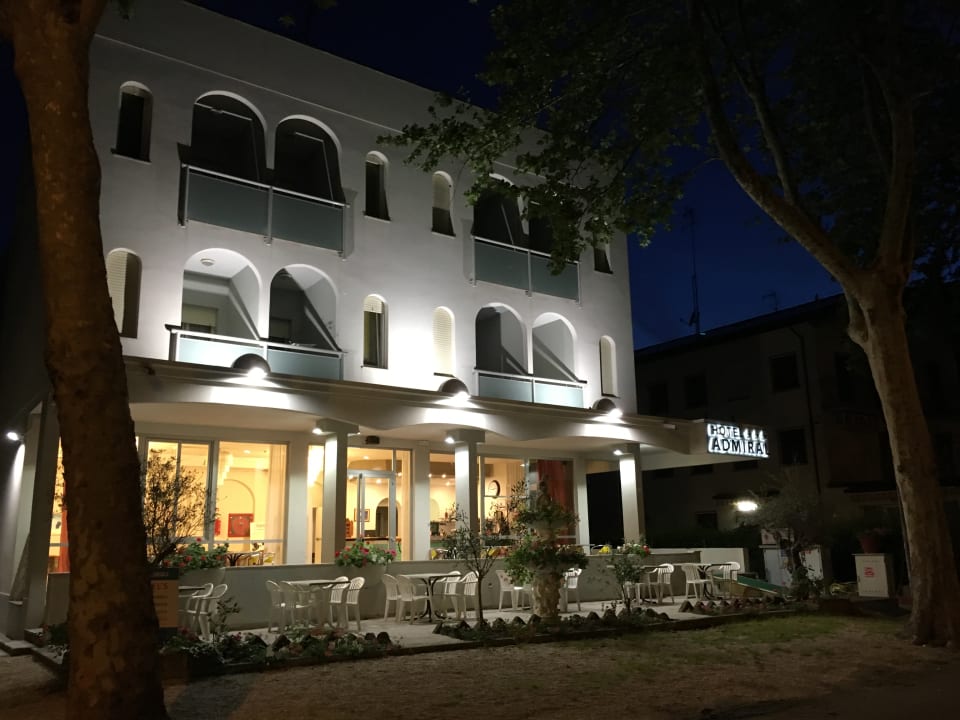 Außenansicht Hotel Admiral