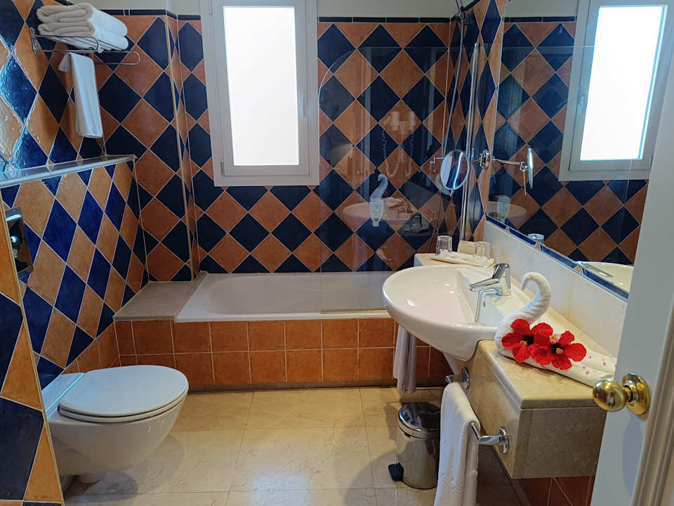 Zimmer Grupotel Macarella Suites and Spa