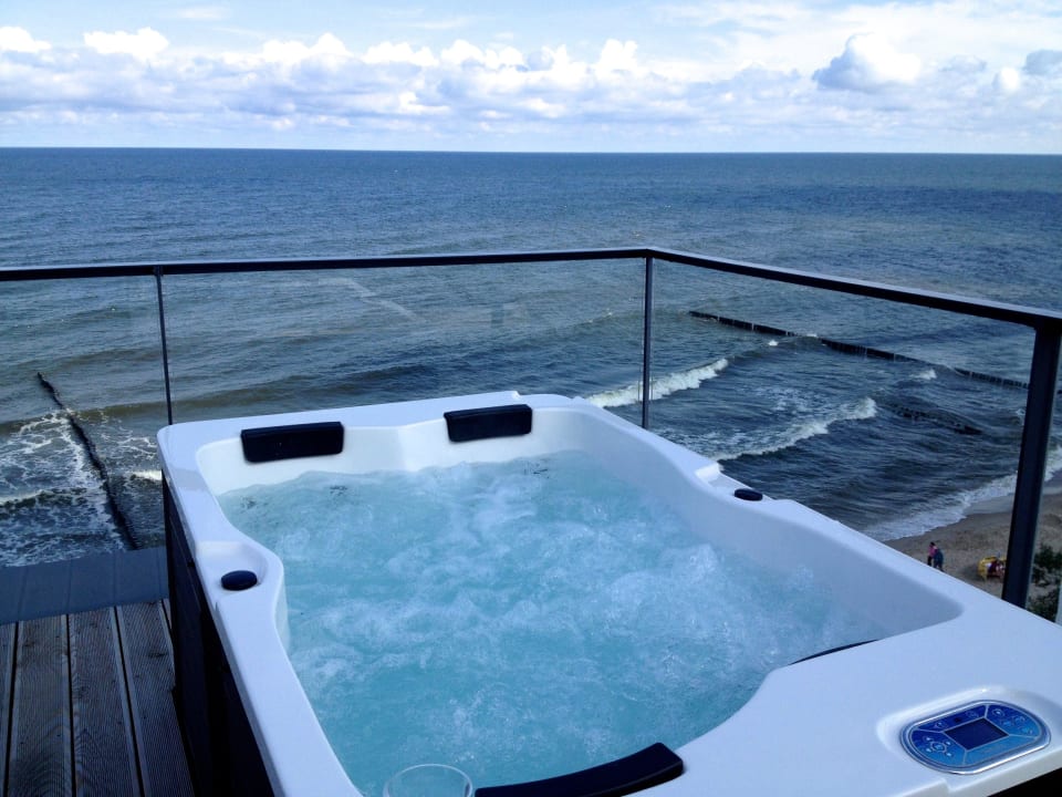 Privater Badespass bei 40 Grad Wasertemperatur Boulevard Ustronie Morskie by Zdrojowa