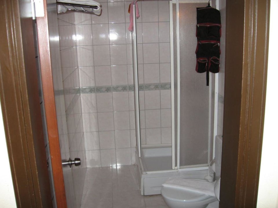 Bad Armas Gül Beach