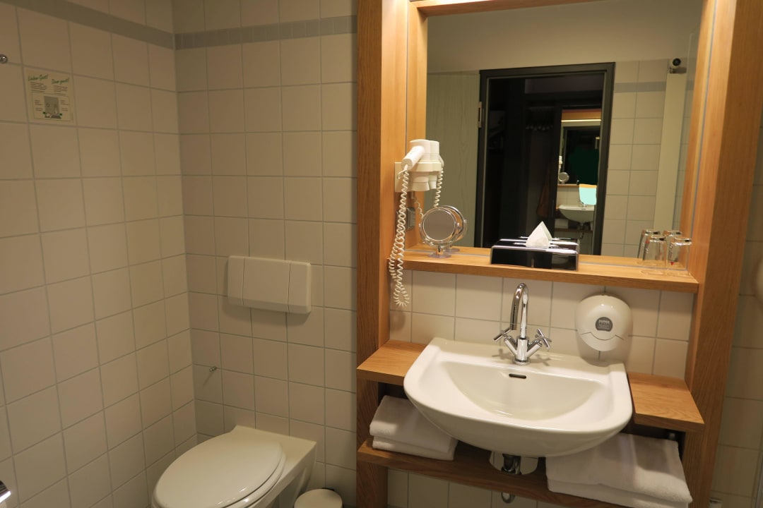 Bad linke Seite Hotel & Gasthäuser Kloster Eberbach