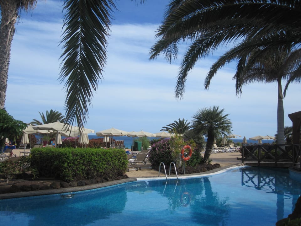 Pool R2 Pajara Beach