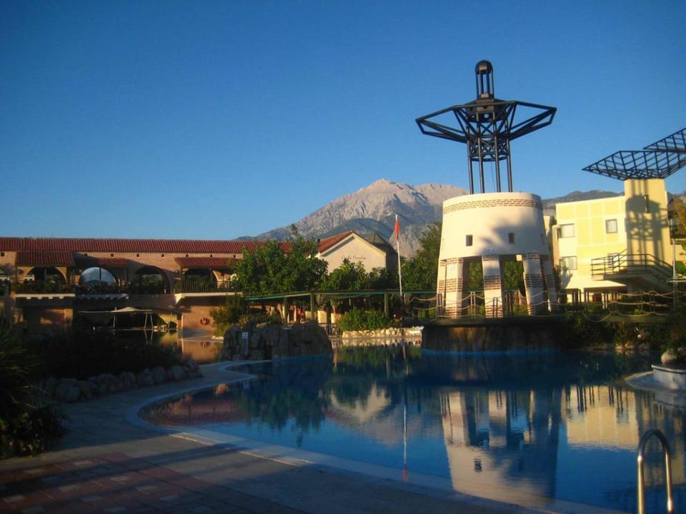 Spiegelung Limak Limra Hotel & Resort