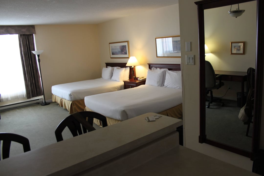 Blick ins Zimmer von der Küche aus Hotel Faubourg Montréal