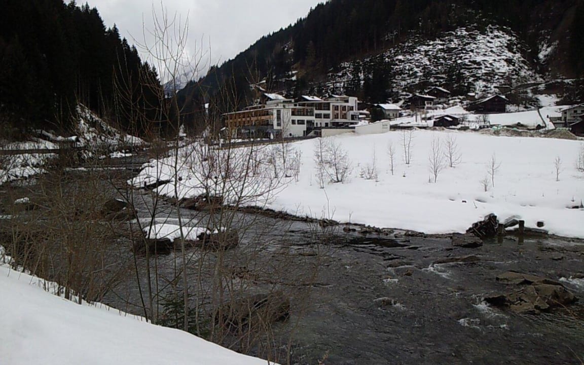 An einem Wintertag  Spa Hotel Zedern Klang