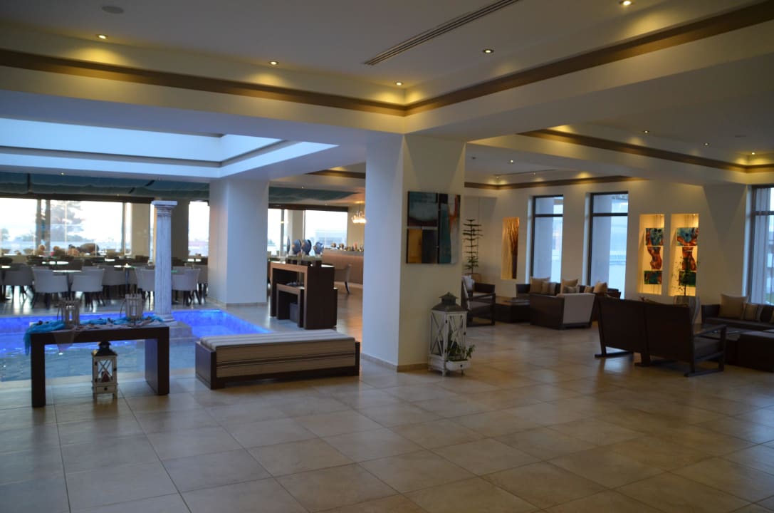Elegant Alea Hotel & Suites