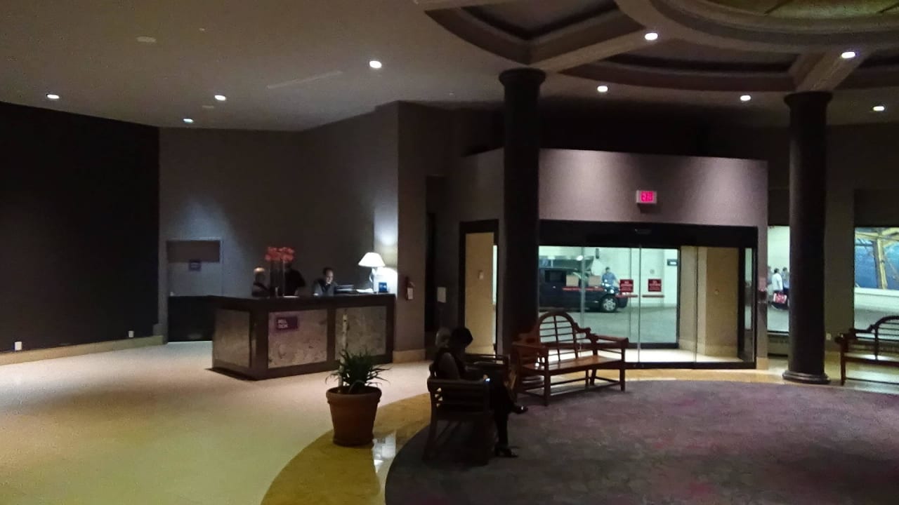 Car Parking... Hilton Niagara Falls / Fallsview Hotel & Suites