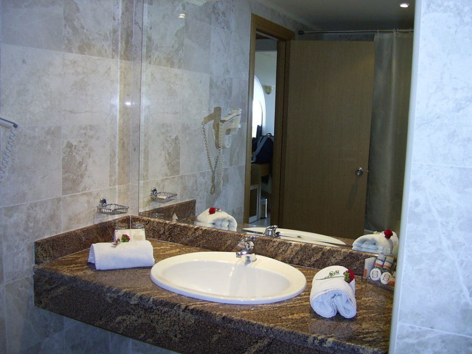 Badezimmer Hotel Kalithea Horizon Royal