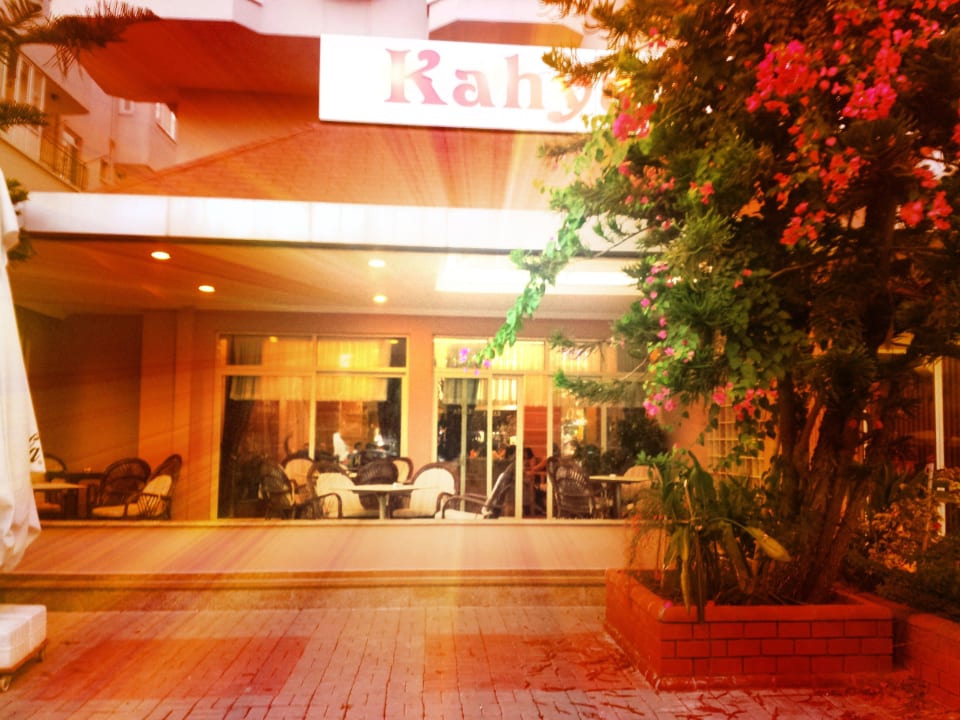 Aussenansicht wirklich gemütlich Hotel Kahya