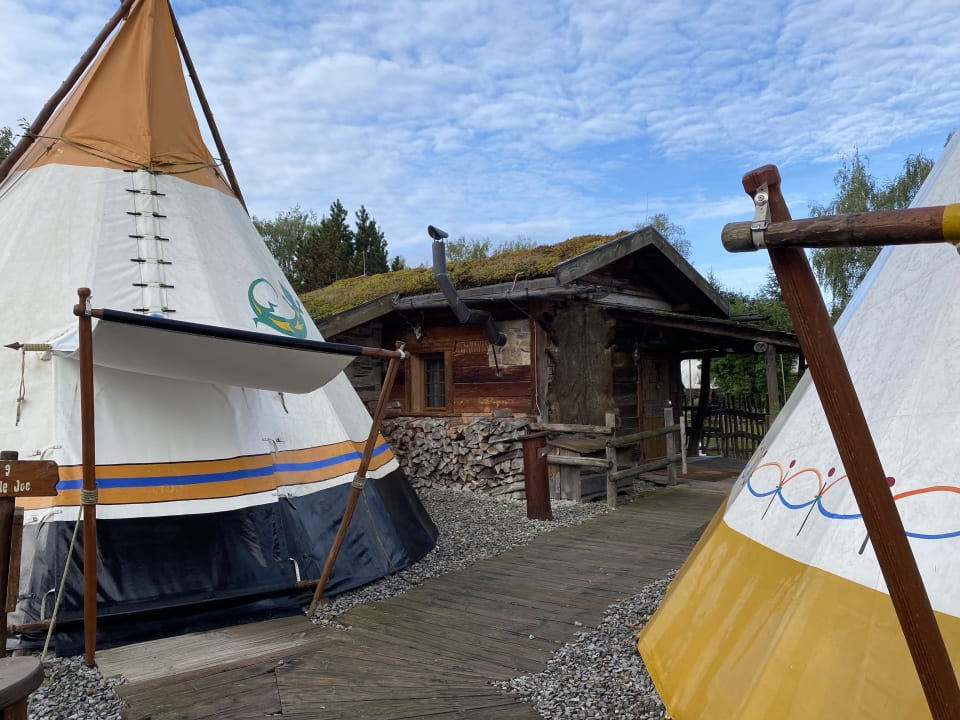 Außenansicht Tipi Town Europa-Park