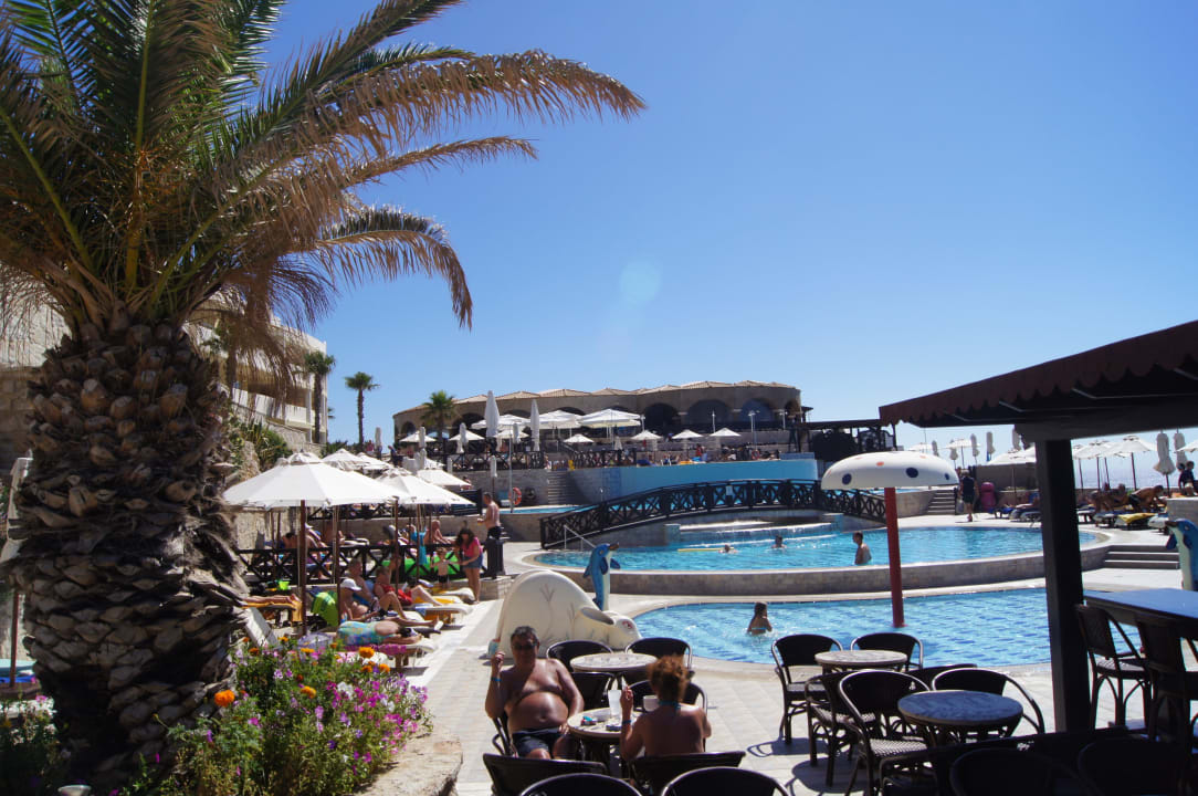 Blick von der Poolbar  Hotel Kalithea Horizon Royal