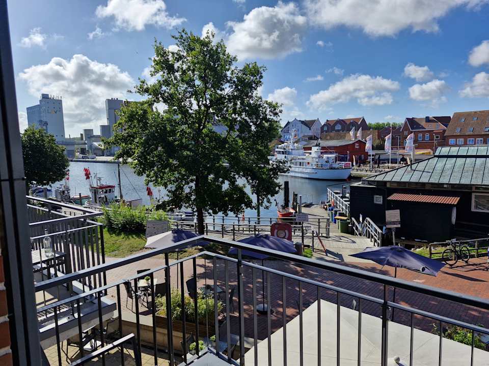 Ausblick Hafenhotel Meereszeiten