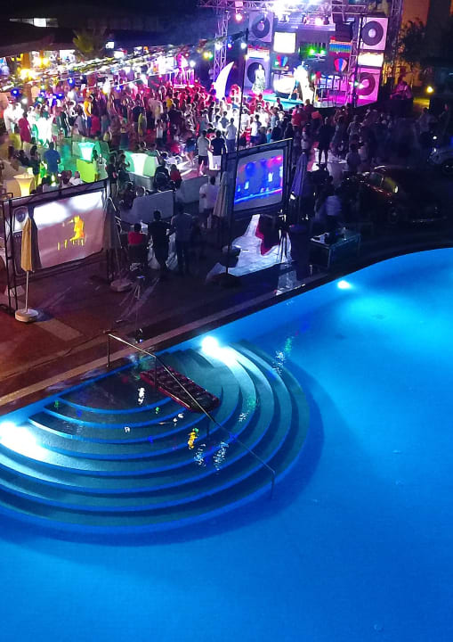 Pool VONRESORT Golden Beach