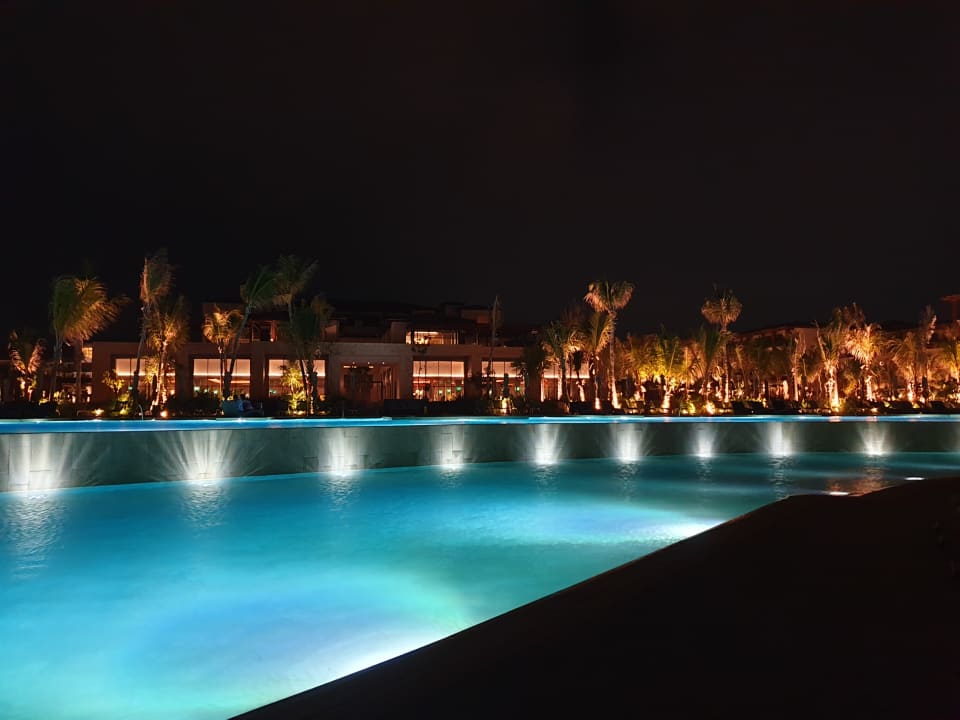 Pool Lopesan Costa Bávaro Resort, Spa & Casino