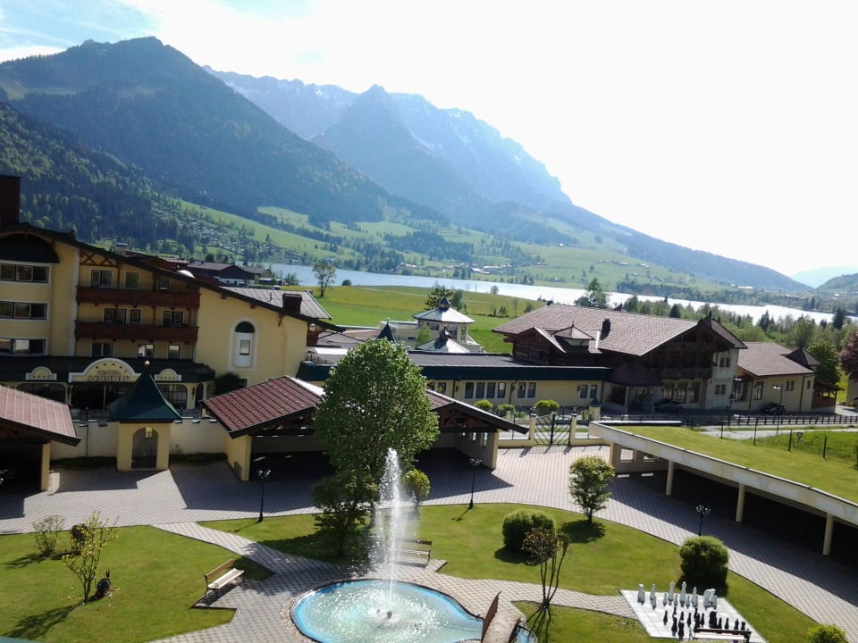 Blick von Seeresidenz auf Seehof Hotel Seehof