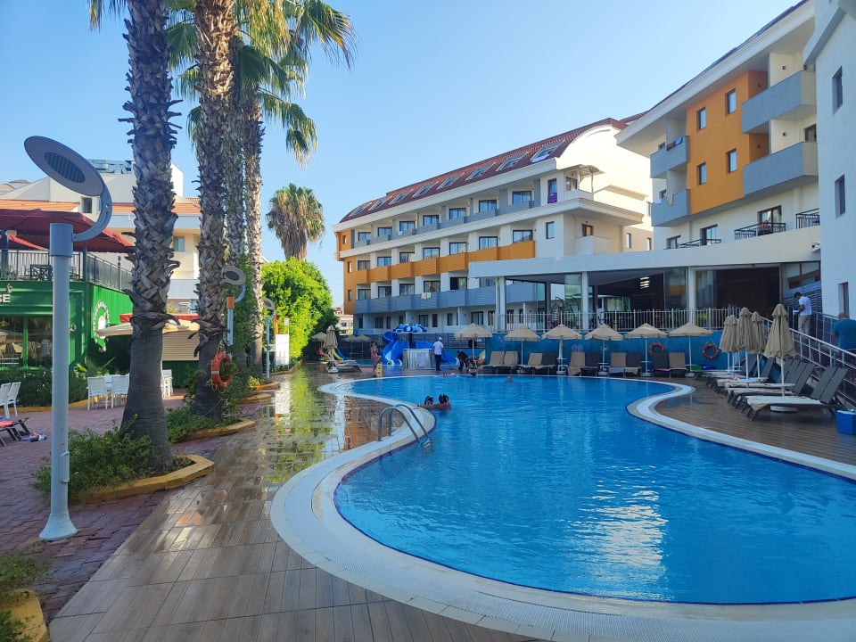 Pool Hane Family Resort