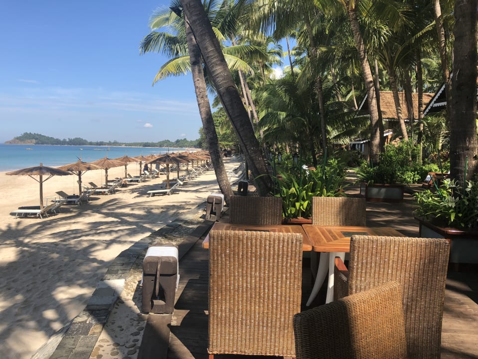 Gastro Hotel Sandoway Resort