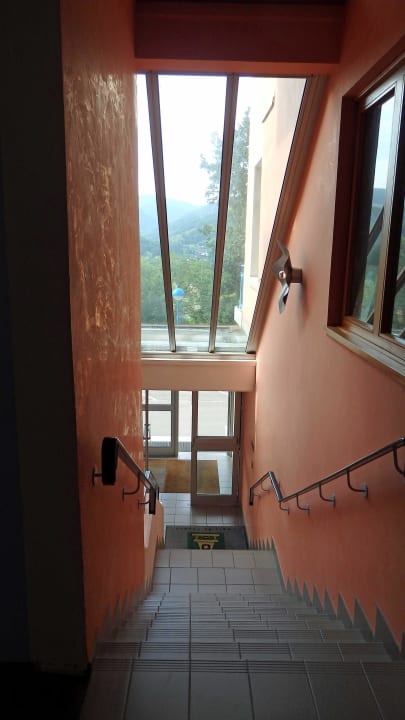 Eingang Hotel Perle Des Vosges