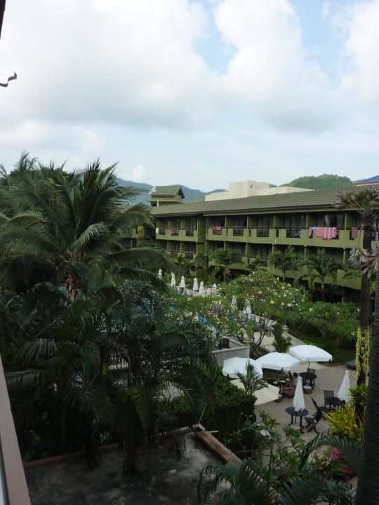 3. Pool im hinteren Bereich Hotel Phuket Island View